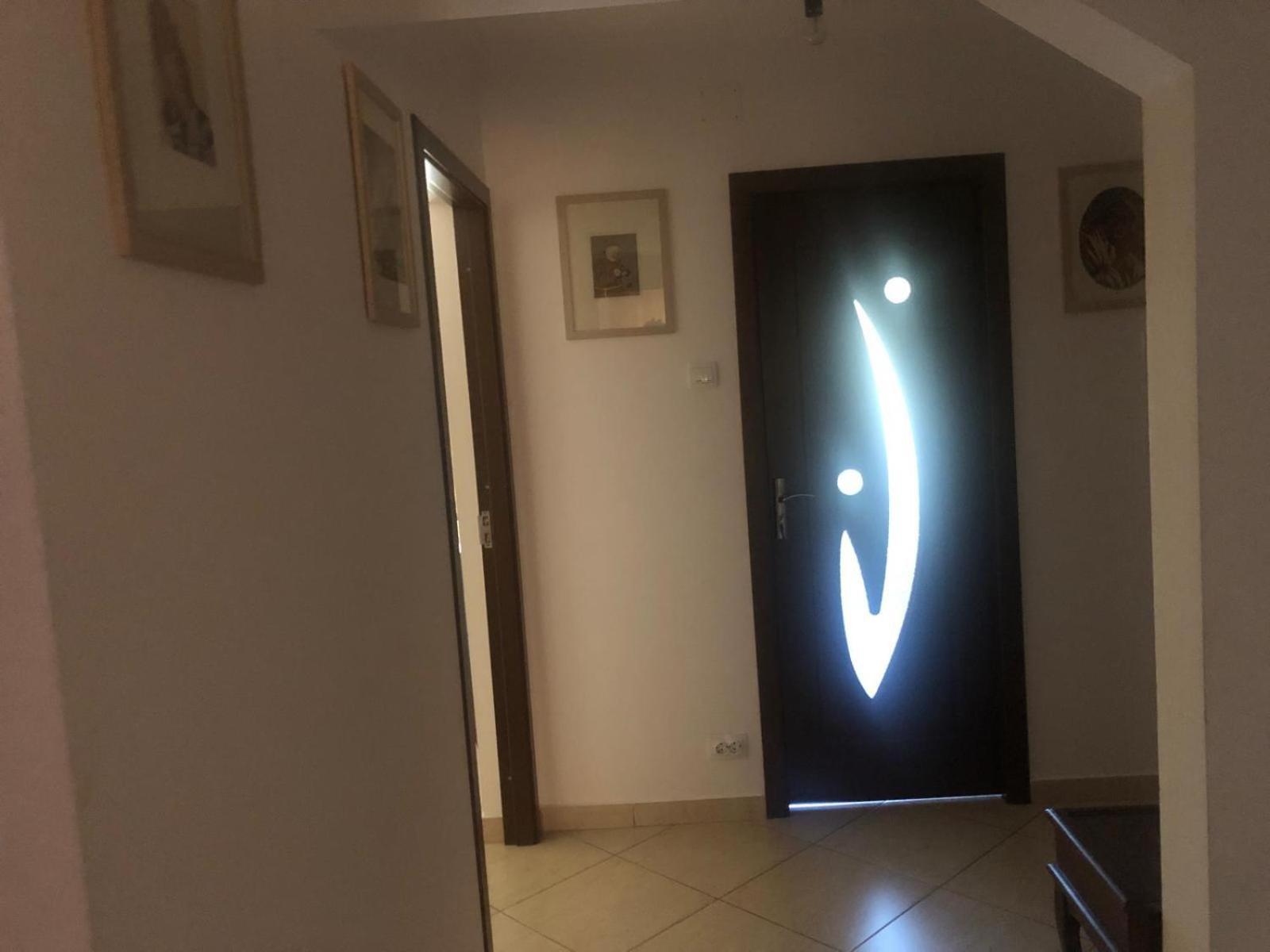 Apartament Cu 3 Camere La Poala Muntilor Fagaras Victoria  Zewnętrze zdjęcie